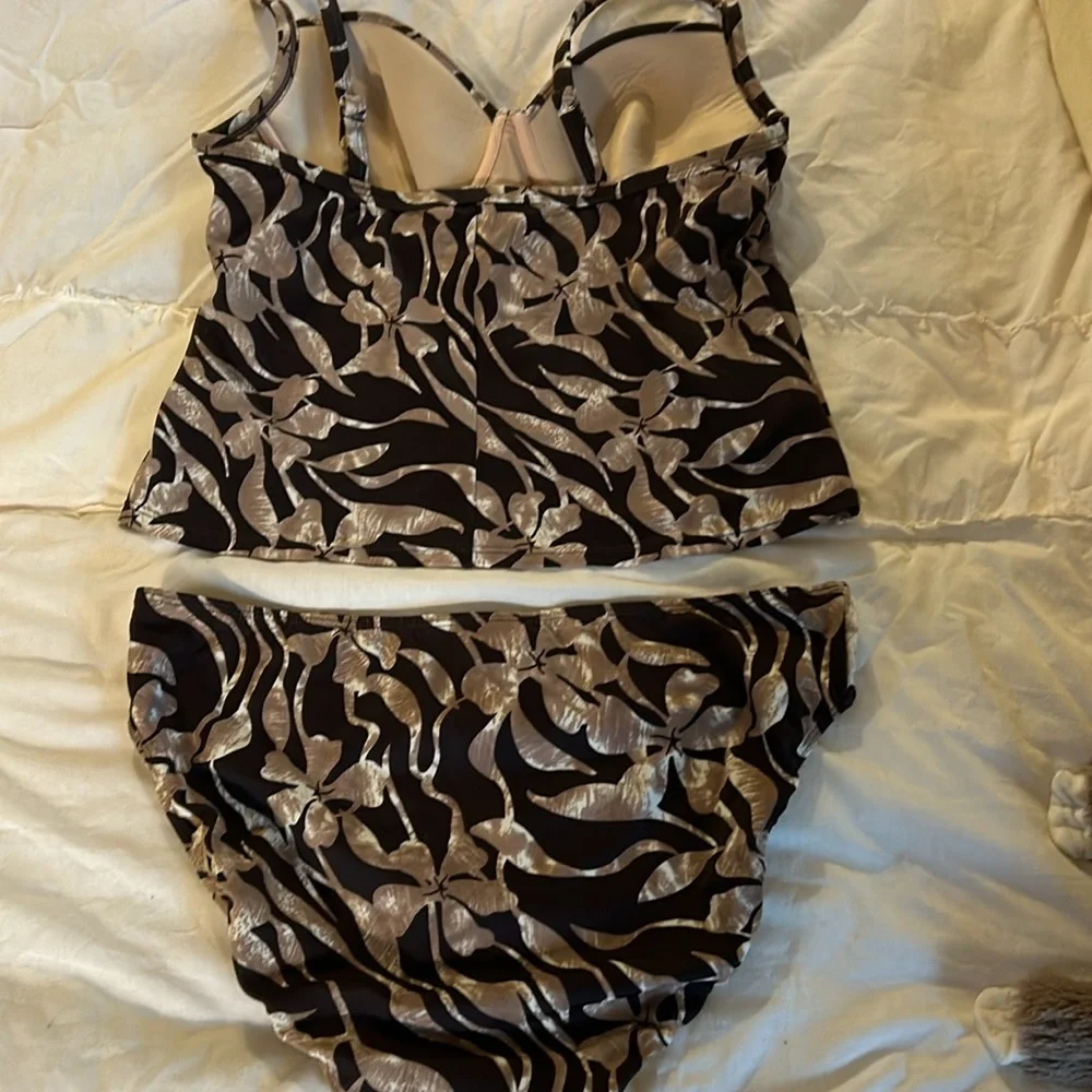 Shape FX Swim 2 Piece Tankini with Underwire Lightly Padded/Lined Top Size 16 - Picture 2 of 2